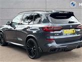 BMW X5 Image 2