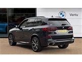 BMW X5 Image 2