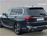BMW X7 Image 2
