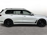 BMW X7 Image 3