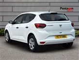 Dacia Sandero Image 2