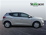Dacia Sandero Image 2