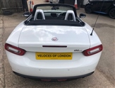Fiat 124 Image 5