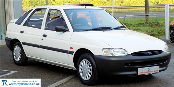 Large image for the Used Ford Escort