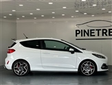 Ford Fiesta Image 6
