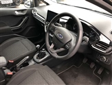 Ford Fiesta Image 3