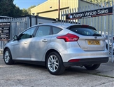 Ford Focus Image 6
