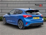 Ford Focus Image 2