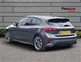 Ford Focus Image 2