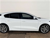 Ford Focus Image 2