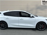 Ford Focus Image 2