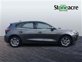 Ford Focus Image 2