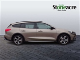 Ford Focus Image 2