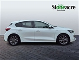Ford Focus Image 2