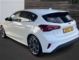 Ford Focus Image 2