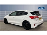 Ford Focus Image 2