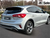 Ford Focus Image 2