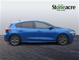 Ford Focus Image 2