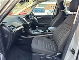 Ford Galaxy Image 6