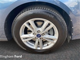 Ford Galaxy Image 6