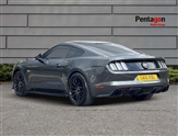 Ford Mustang Image 2