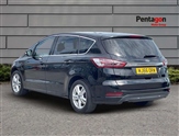 Ford S-Max Image 2