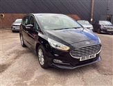 Ford S-Max Image 1