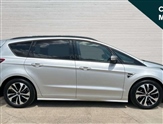 Ford S-Max Image 2