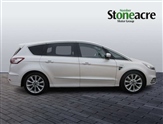 Ford S-Max Image 2
