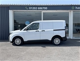 Ford Transit Courier Image 6