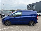 Ford Transit Courier Image 3
