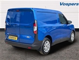 Ford Transit Courier Image 3