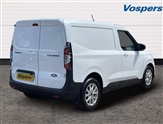 Ford Transit Courier Image 3