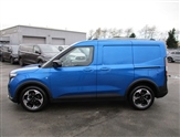 Ford Transit Courier Image 6