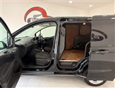 Ford Transit Courier Image 6