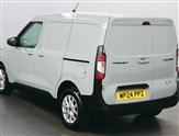 Ford Transit Courier Image 5