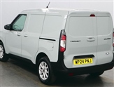 Ford Transit Courier Image 6