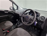 Ford Transit Courier Image 4