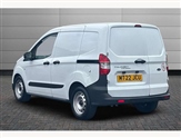Ford Transit Courier Image 5