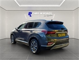 Hyundai Santa Fe Image 2