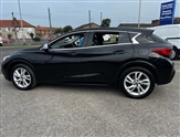 Infiniti Q30 Image 3