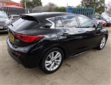 Infiniti Q30 Image 6