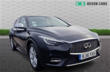 Infiniti Q30