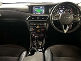 Infiniti Q30 Image 5