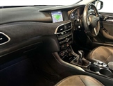 Infiniti Q30 Image 6