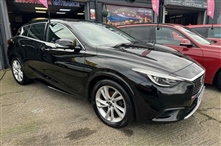 Infiniti Q30