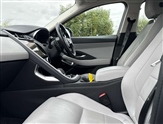 Jaguar E-Pace Image 3