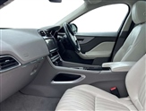 Jaguar F-Pace Image 3