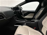 Jaguar F-Pace Image 3