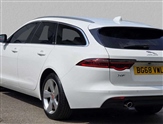 Jaguar XF Image 5